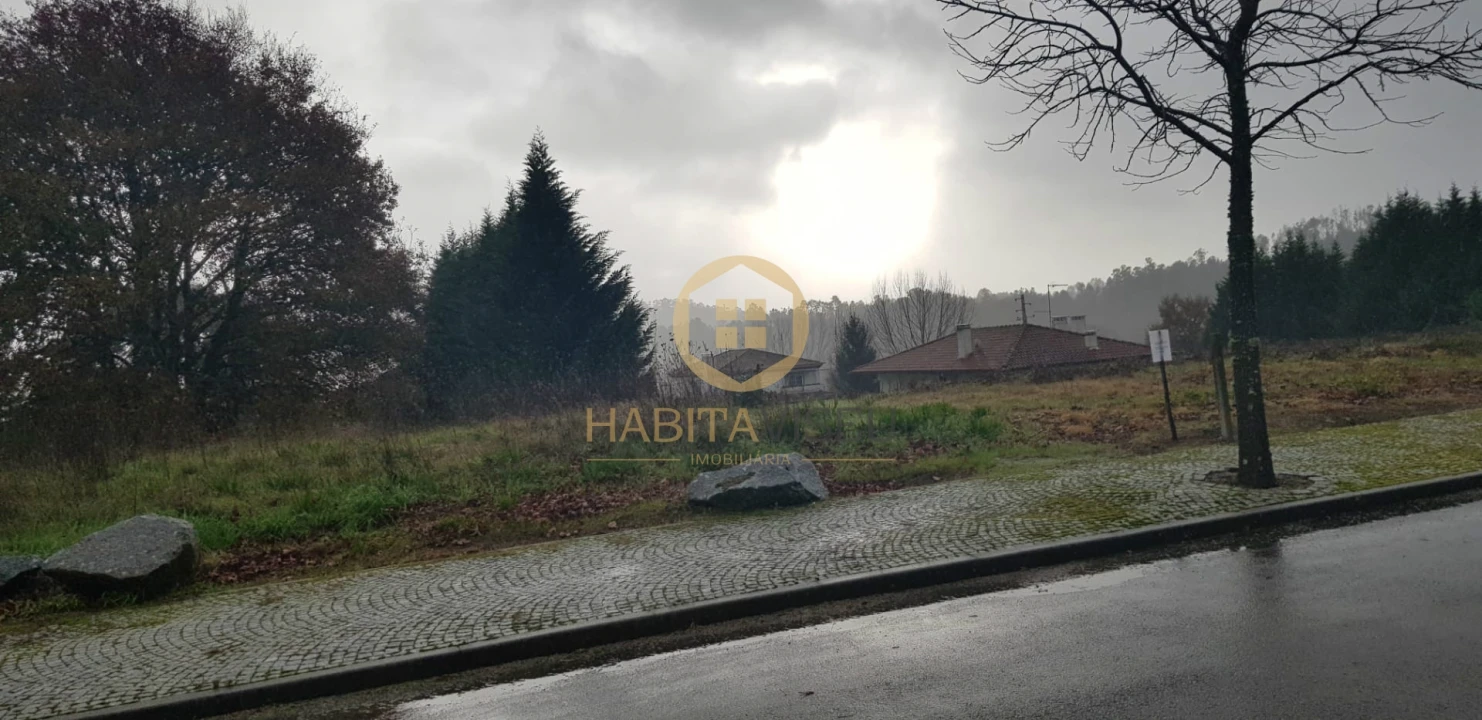 Terreno para Venda em Couto de Baixo e Couto de Cima Foto 5