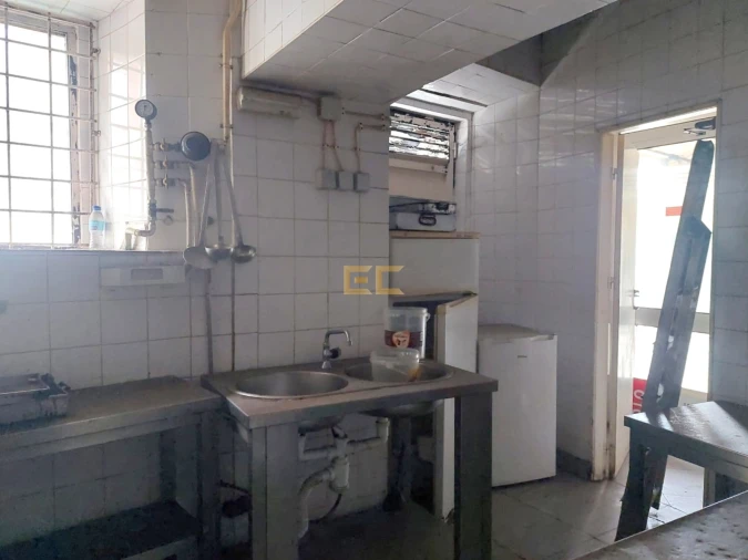 Prédio para Venda em Buarcos Foto 6