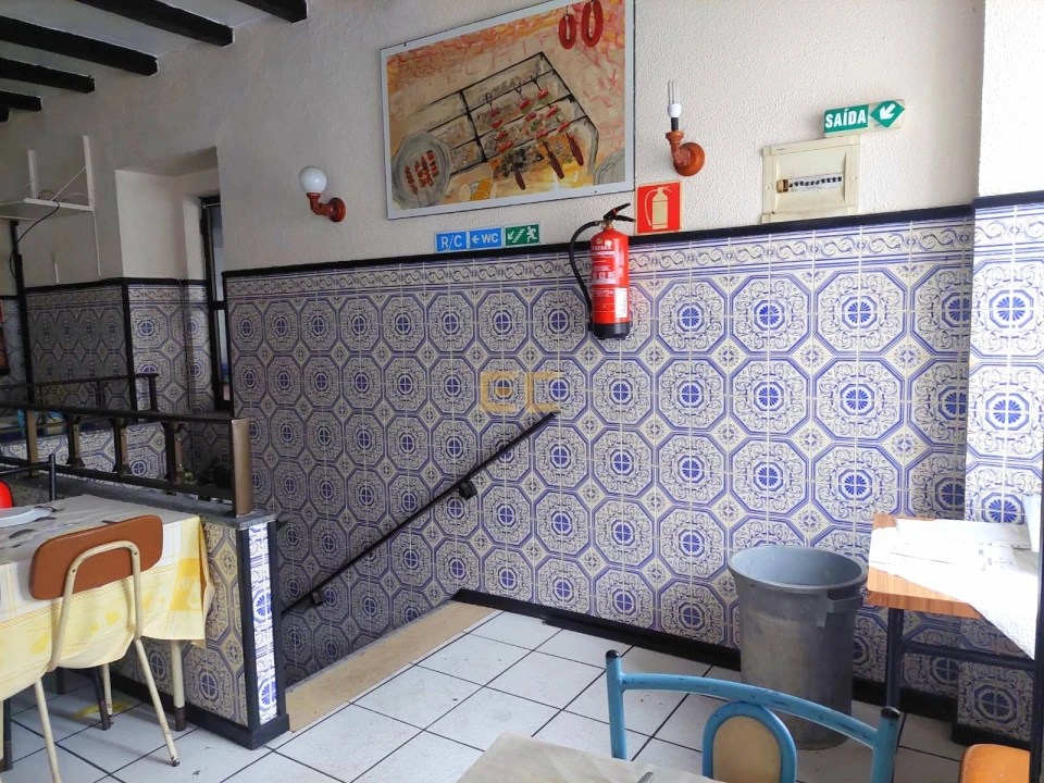 Prédio para Venda em Buarcos Foto 11