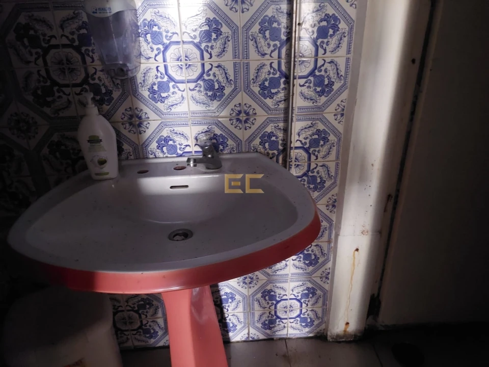 Prédio para Venda em Buarcos Foto 14