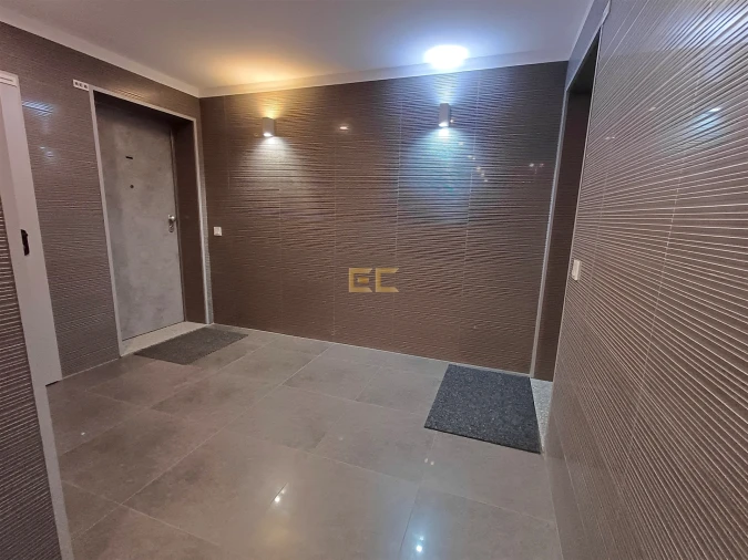 Apartamento T3 para Venda em Buarcos Foto 5