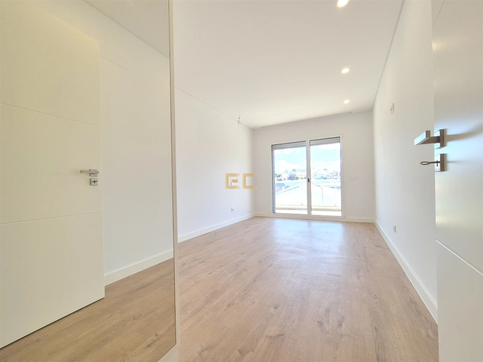 Apartamento T3 para Venda em Buarcos Foto 29