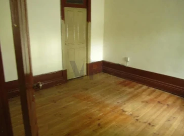 Moradia T3 para Venda em Paranhos