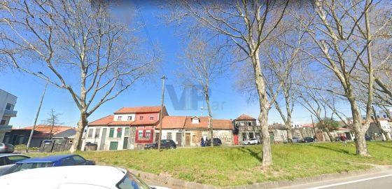 Moradia T3 para Venda em Paranhos