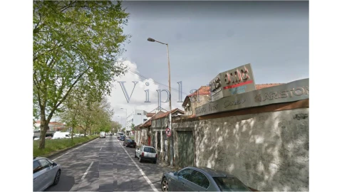 Moradia T3 para Venda em Paranhos