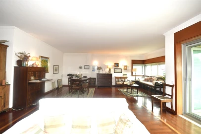 Apartamento T4 para Venda em Matosinhos e Leça da Palmeira