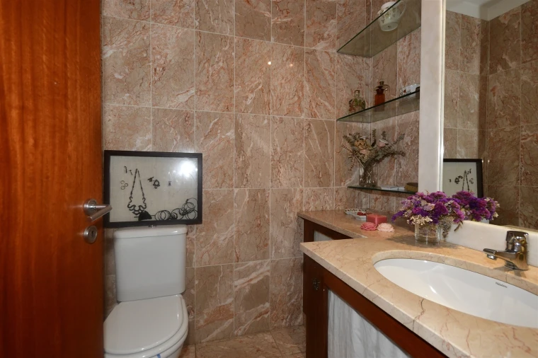 Apartamento T4 para Venda em Matosinhos e Leça da Palmeira Foto 13