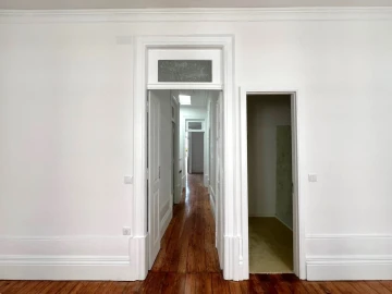 Moradia T4 para Arrendamento em Lordelo do Ouro e Massarelos