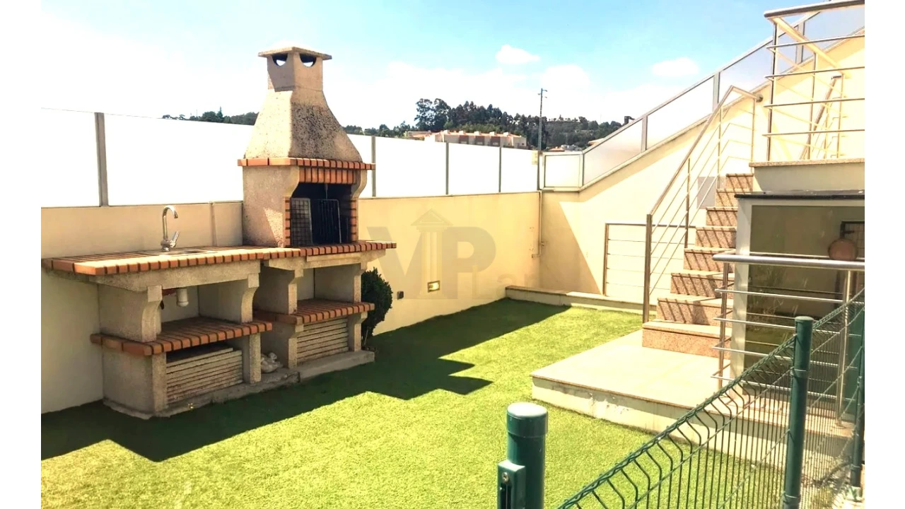 Moradia T4 para Venda em São Pedro Fins Foto 15