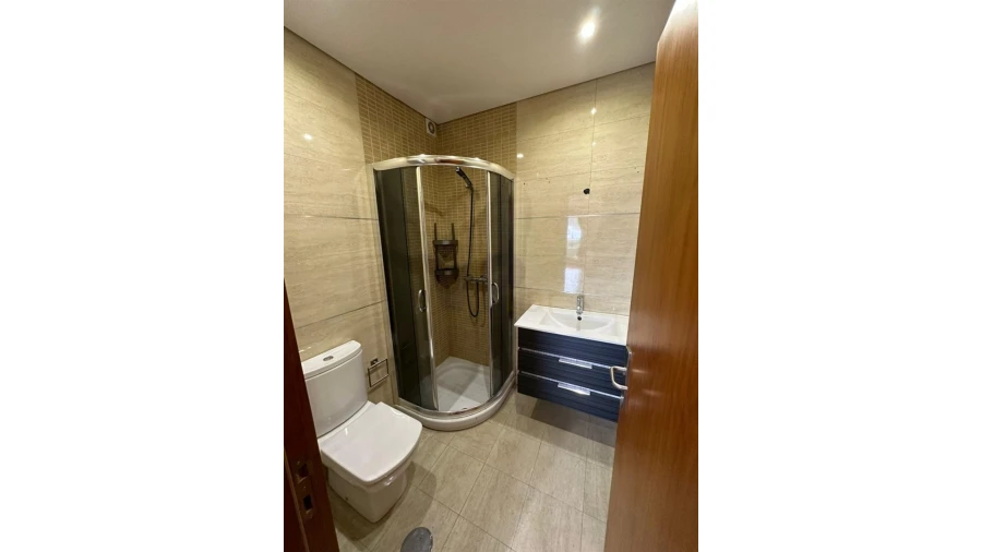 Moradia T4 para Venda em São Pedro Fins Foto 18