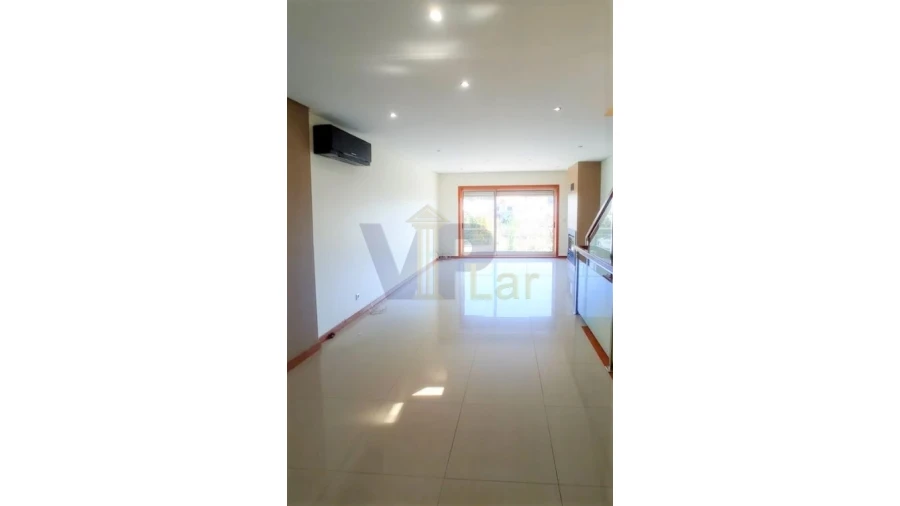 Moradia T4 para Venda em São Pedro Fins Foto 7