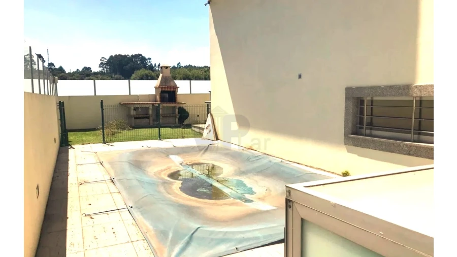 Moradia T4 para Venda em São Pedro Fins Foto 24