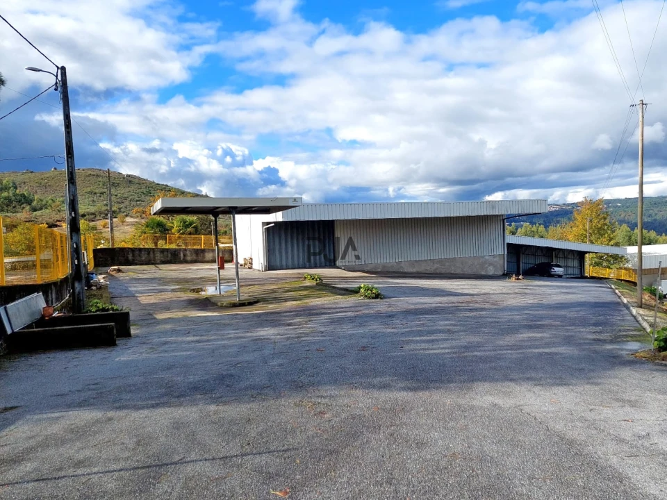 Armazém para Venda em Fornos de Maceira Dão Foto 5