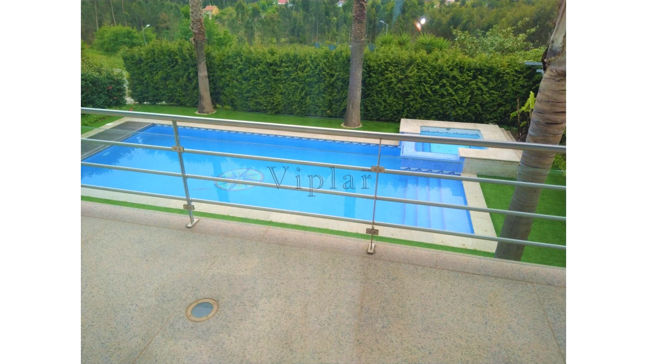 Moradia T6 para Venda em Valongo Foto 50