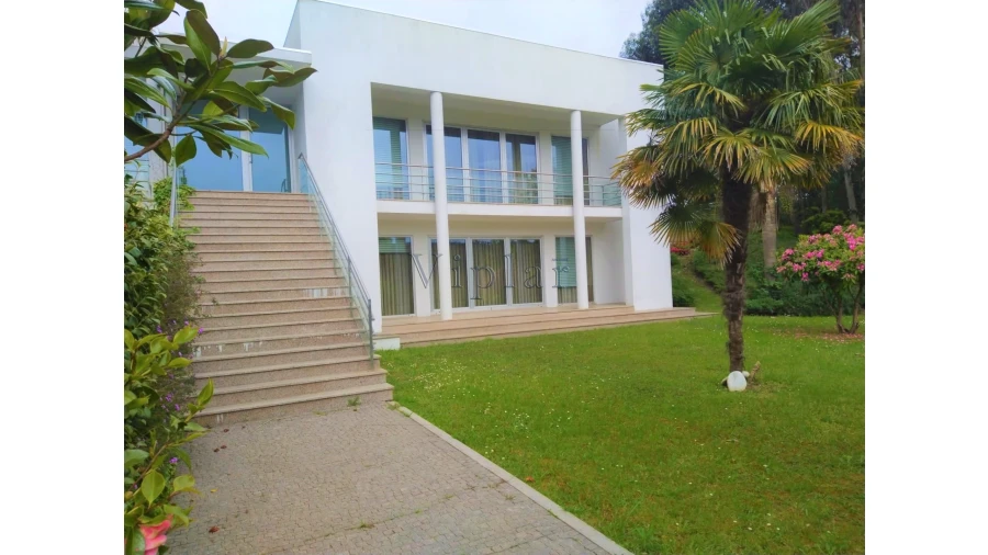 Moradia T6 para Venda em Valongo Foto 15