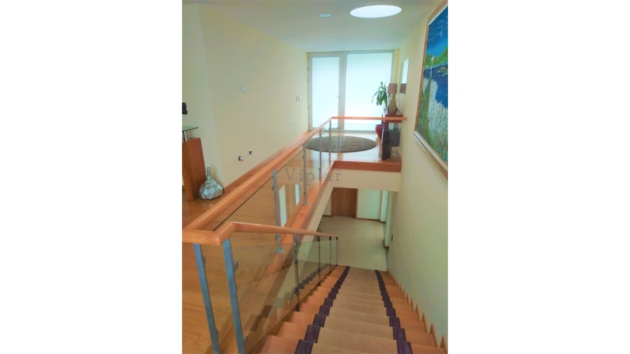 Moradia T6 para Venda em Valongo Foto 23