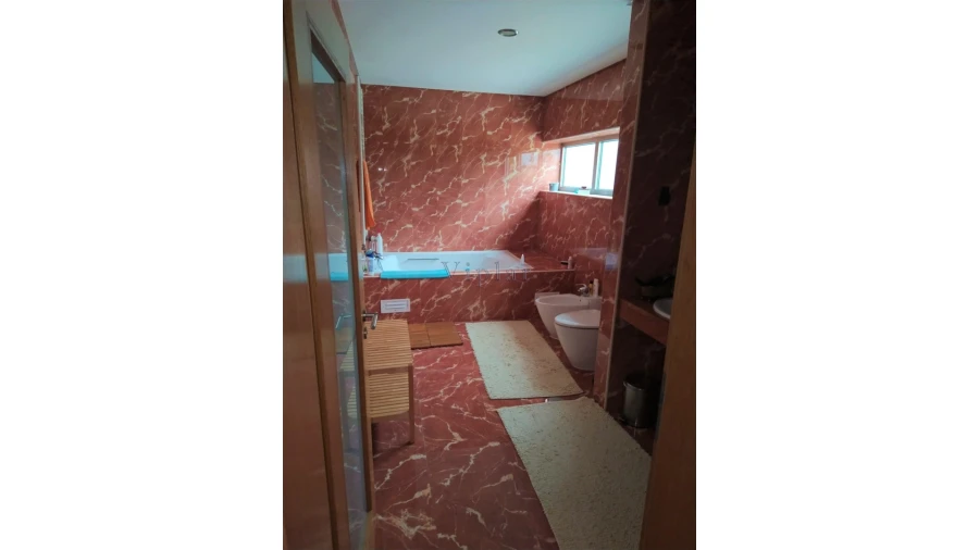 Moradia T6 para Venda em Valongo Foto 48