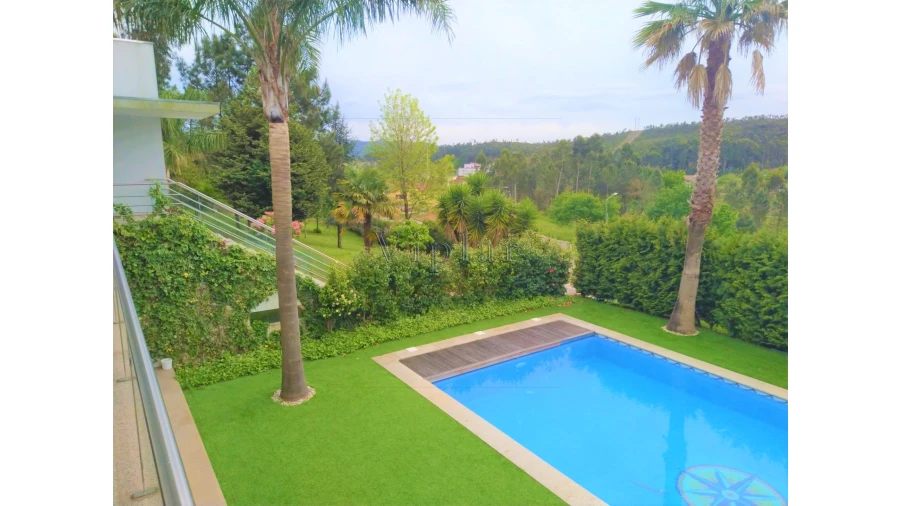 Moradia T6 para Venda em Valongo Foto 2