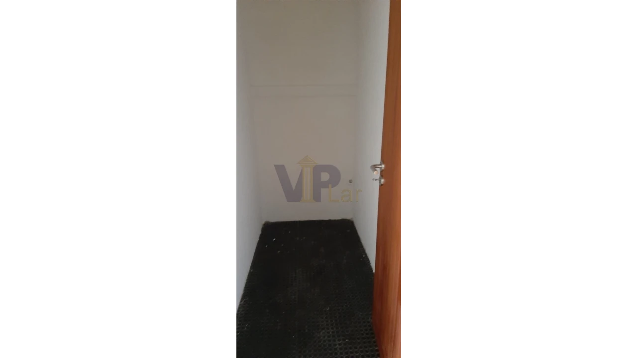 Loja para Venda em Baguim do Monte (Rio Tinto) Foto 8