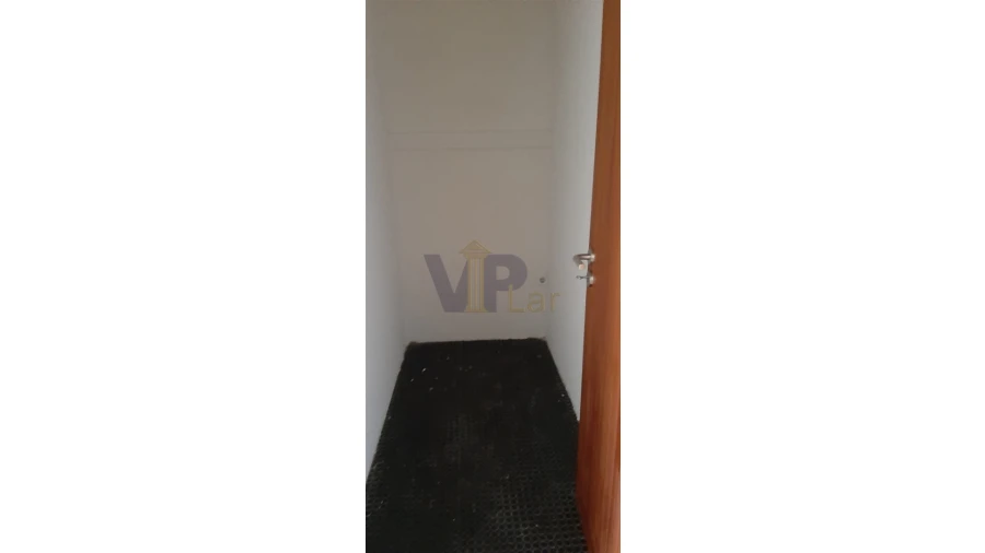 Loja para Venda em Baguim do Monte (Rio Tinto) Foto 8