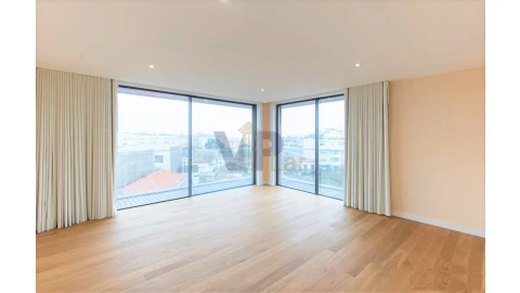 Apartamento T2 para Venda em Ramalde