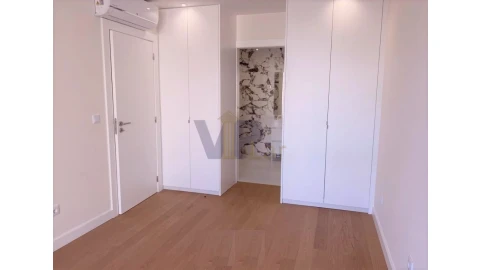 Apartamento T2 para Venda em Ramalde