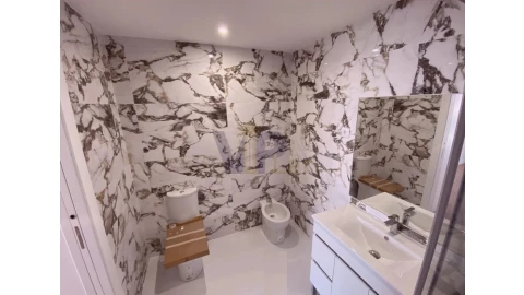 Apartamento T2 para Venda em Ramalde
