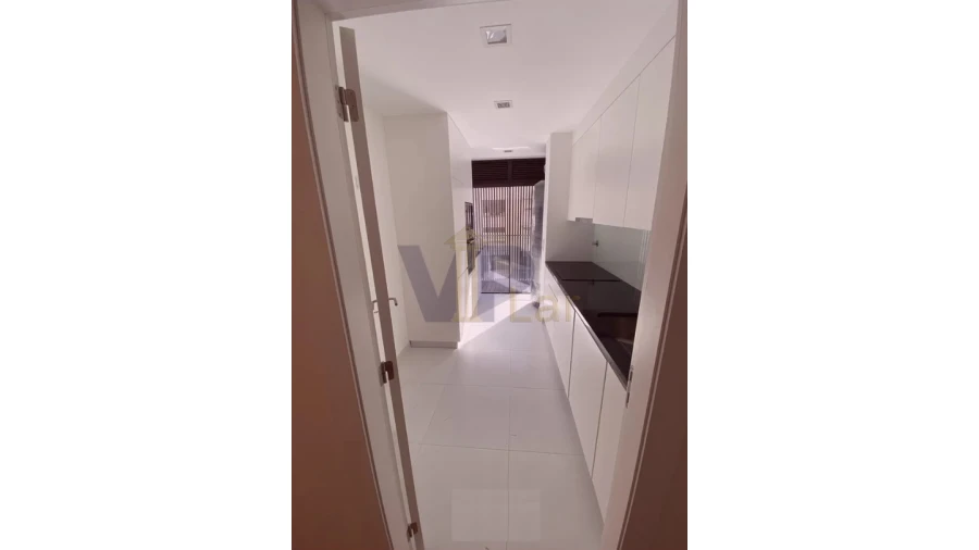 Apartamento T2 para Venda em Ramalde Foto 8