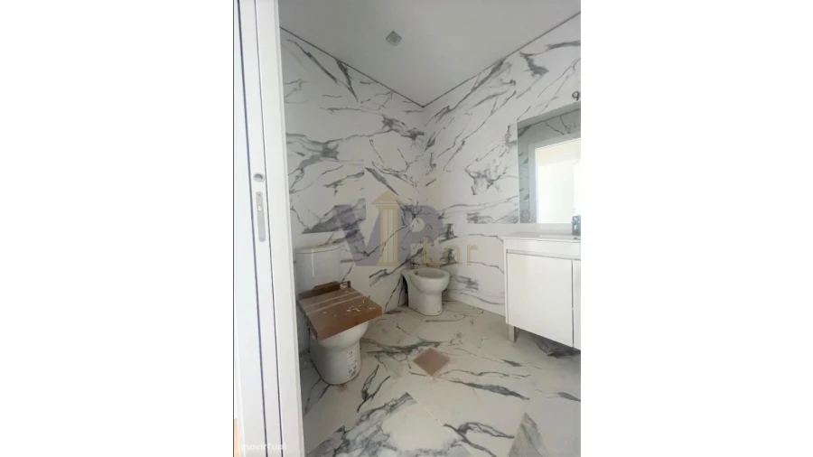 Apartamento T2 para Venda em Ramalde Foto 13