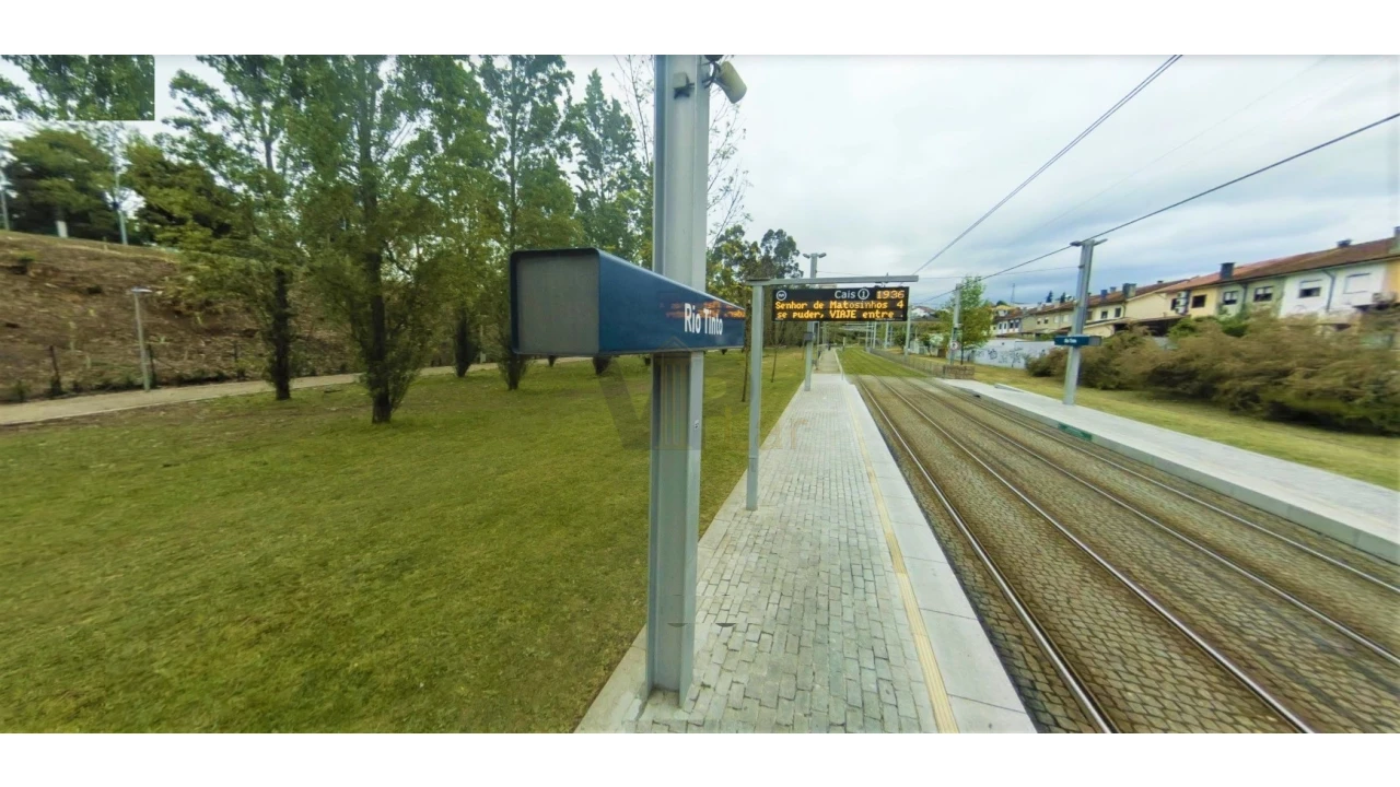 Moradia T4 para Venda em Rio Tinto Foto 1
