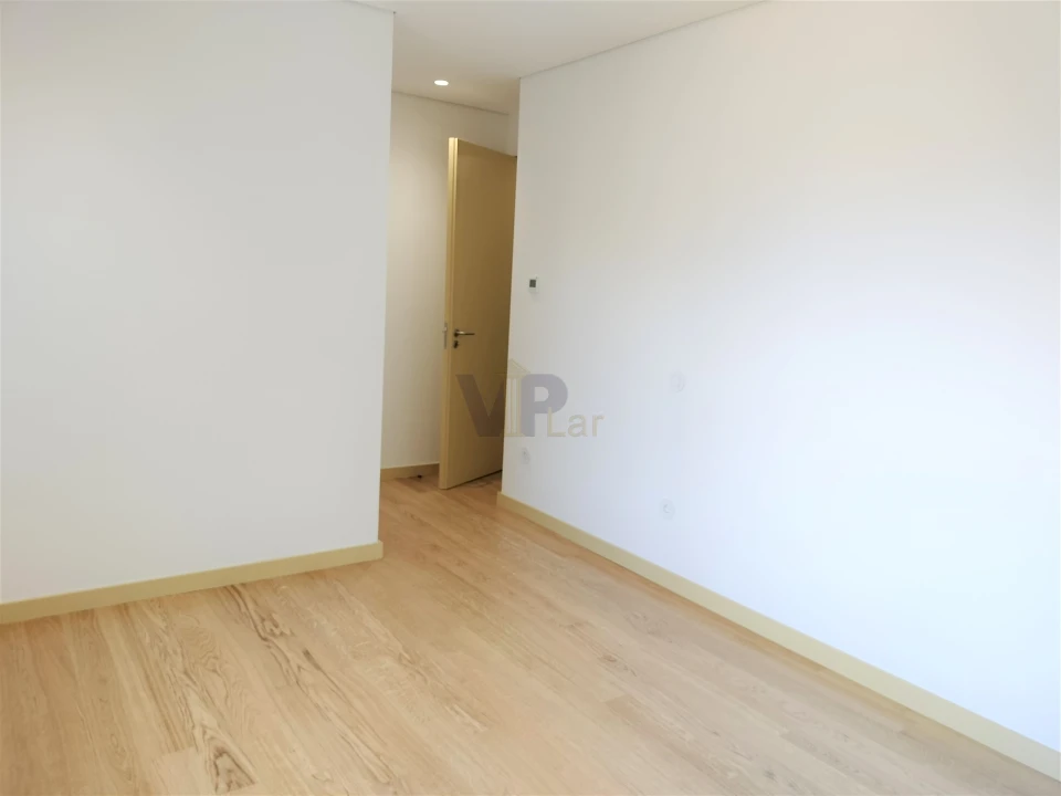 Apartamento T3 para Venda em Aldoar, Foz do Douro e Nevogilde Foto 14