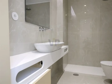 Apartamento T3 para Venda em Aldoar, Foz do Douro e Nevogilde