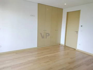 Apartamento T3 para Venda em Aldoar, Foz do Douro e Nevogilde