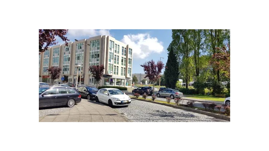 Garagem para Arrendamento em Pedrouços Foto 4