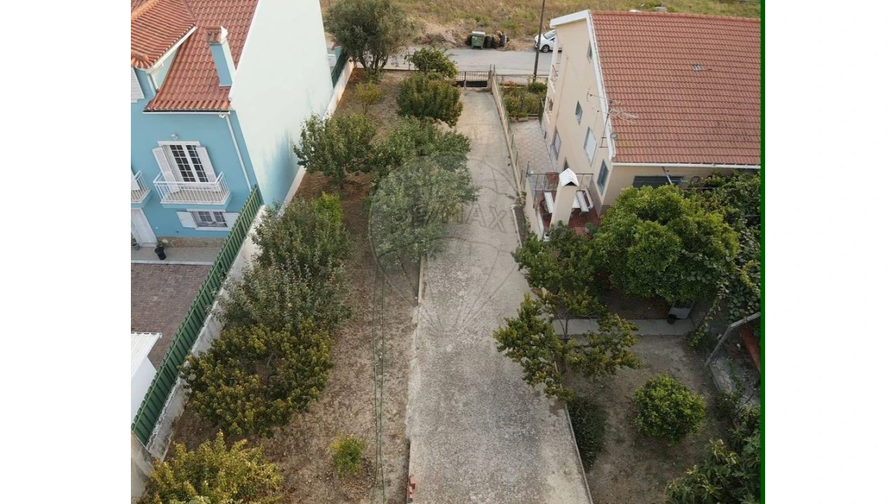 Terreno para Venda em Arruda dos Vinhos Foto 3