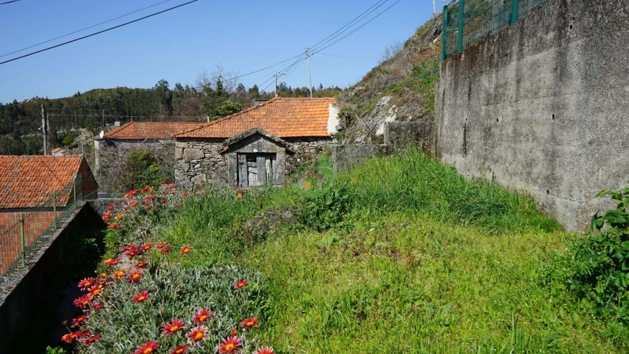 Moradia T4 para Venda em Vila e Roussas Foto 44