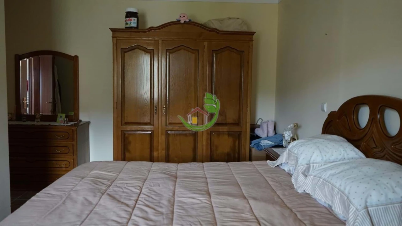 Moradia T4 para Venda em Vila e Roussas Foto 24