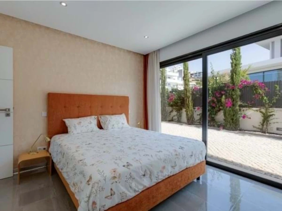 Moradia T5 para Venda em Albufeira e Olhos de Água Foto 8