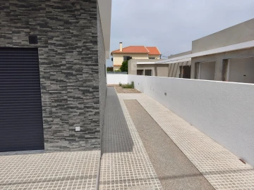 Moradia T4 para Venda em Fernao Ferro