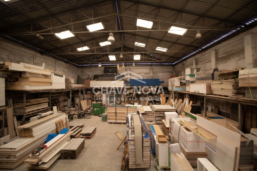 Armazém para Venda em Esmoriz Foto 1