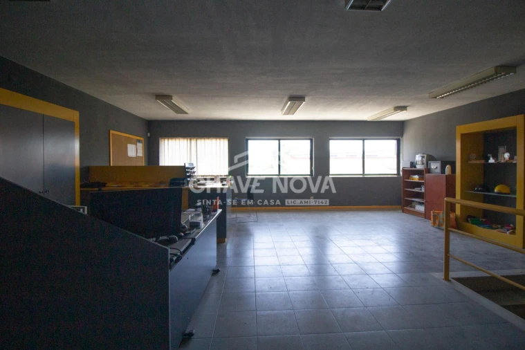 Armazém para Venda em Esmoriz Foto 5