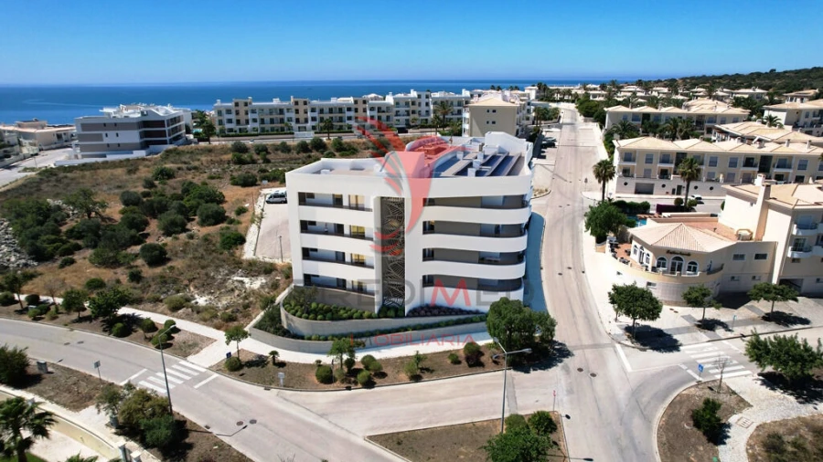 Apartamento T2 para Venda em Bensafrim e Barão de São João Foto 11