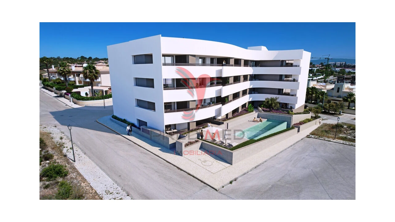 Apartamento T2 para Venda em Bensafrim e Barão de São João Foto 11