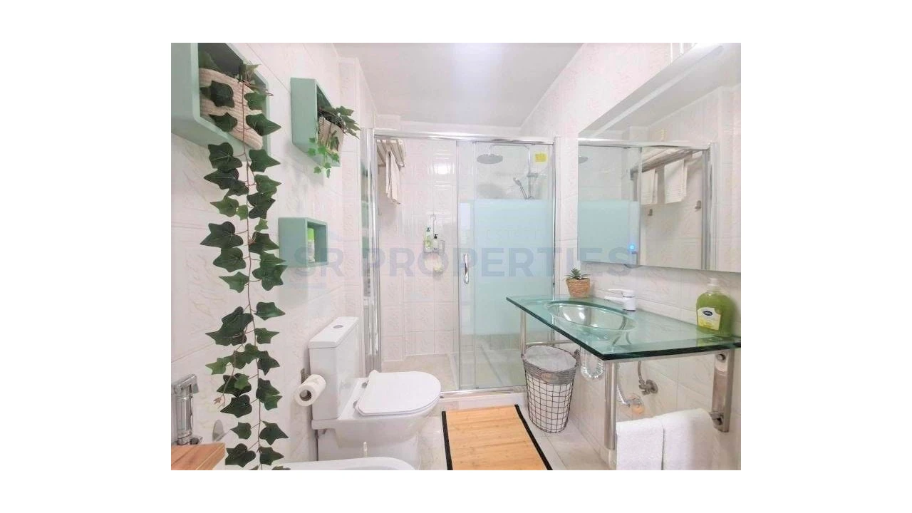 Apartamento T1 para Venda em Quarteira Foto 14