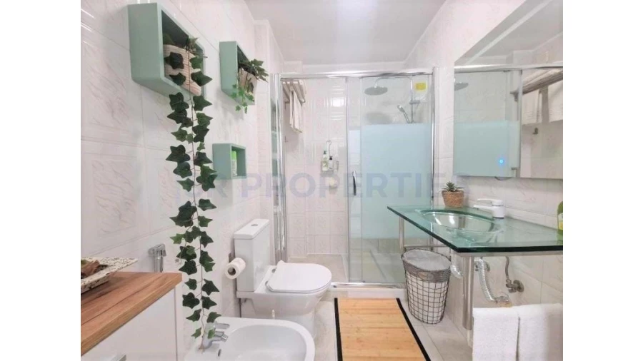 Apartamento T1 para Venda em Quarteira Foto 5