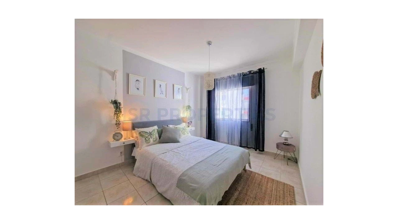 Apartamento T1 para Venda em Quarteira Foto 10