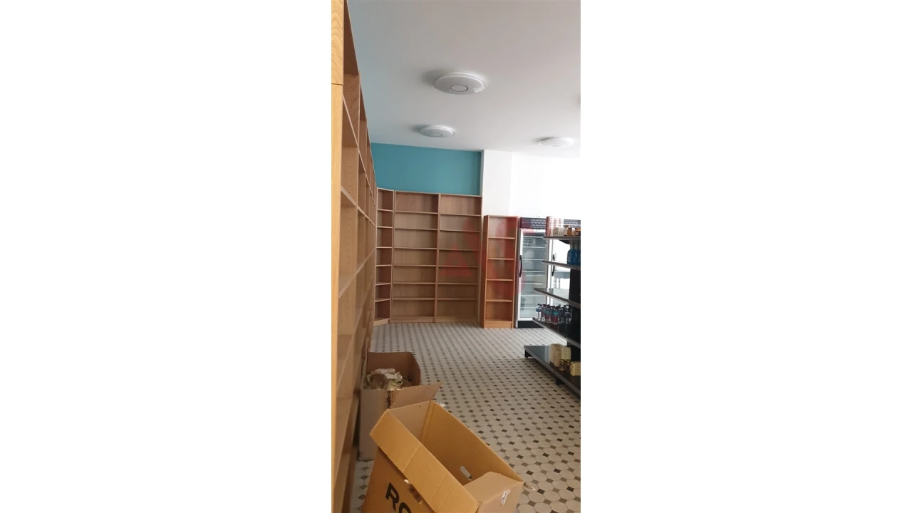 Loja para Venda em Póvoa de Varzim, Beiriz e Argivai Foto 5