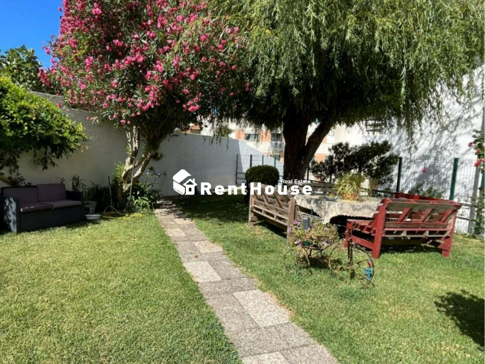 Apartamento T4 para Venda em Alhadas Foto 1