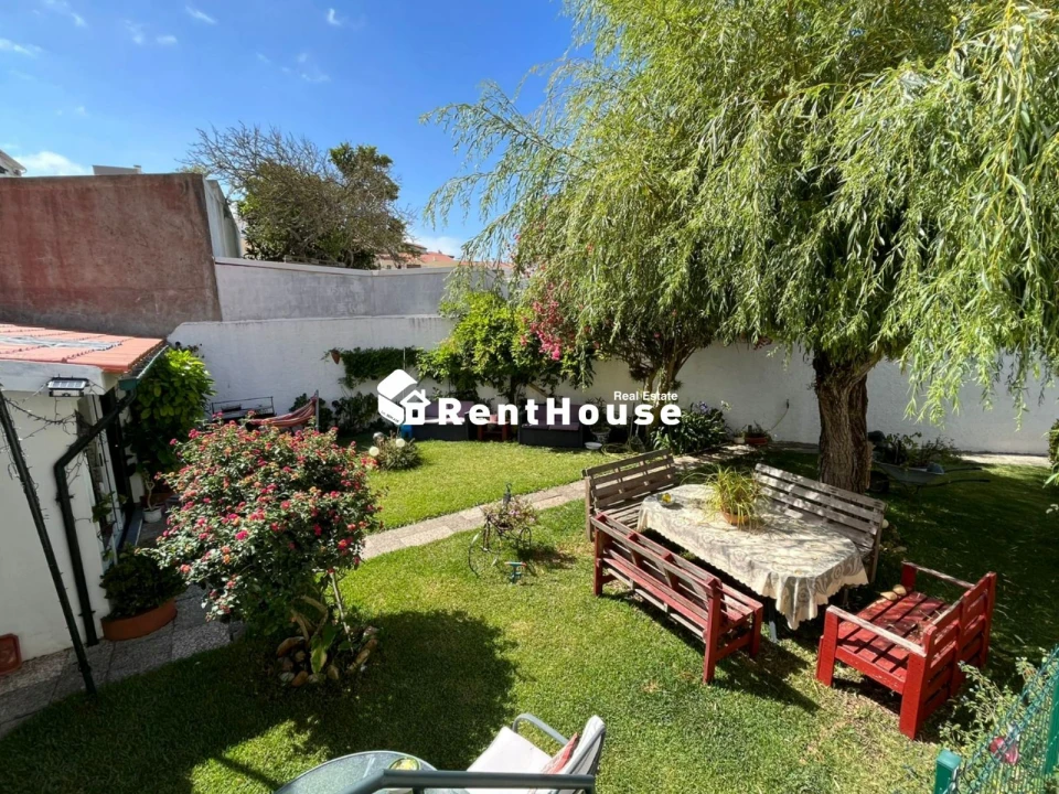 Apartamento T4 para Venda em Alhadas Foto 2