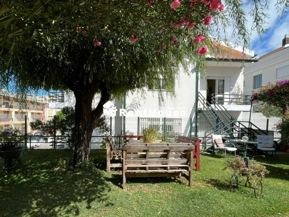 Apartamento T4 para Venda em Alhadas Foto 3